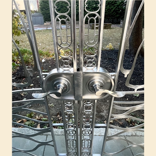 "90 NORTH Gates"(Detail-handles)