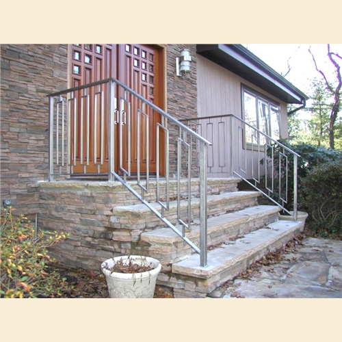 Greenan Exterior Entry Railing